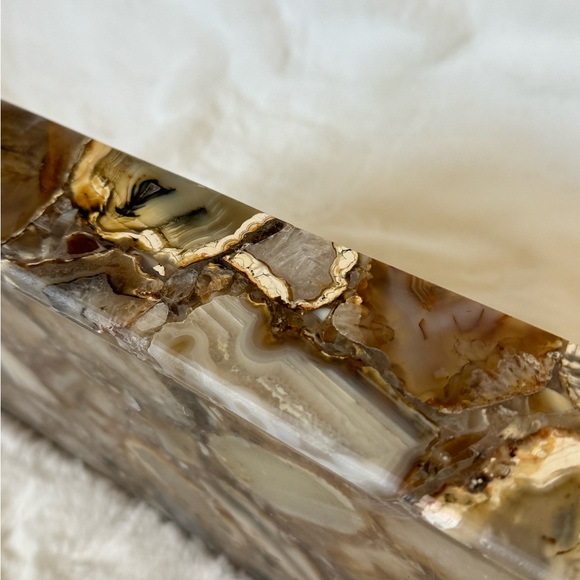 Luxurious Agate Bathroom Accessories Set Of 3 - Picture 7 of 14